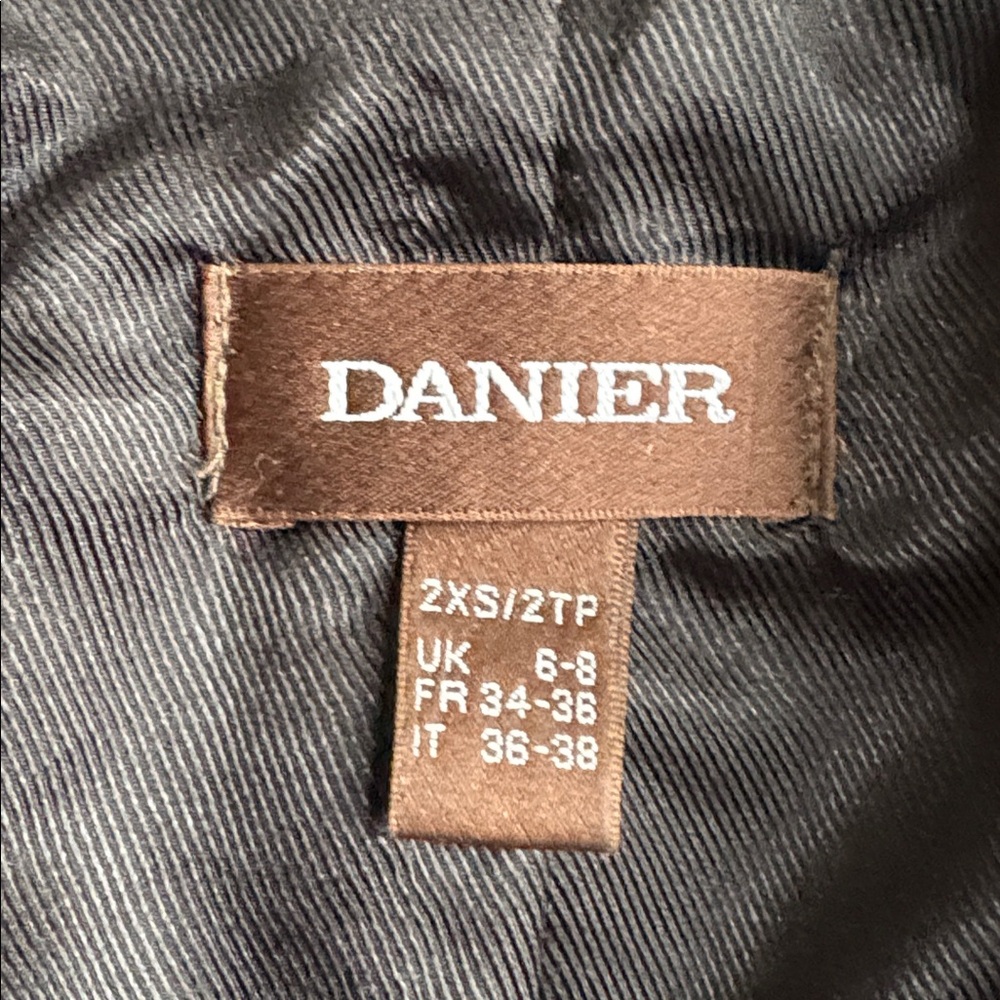 Danier Leather Jacket - Picture 4 of 4